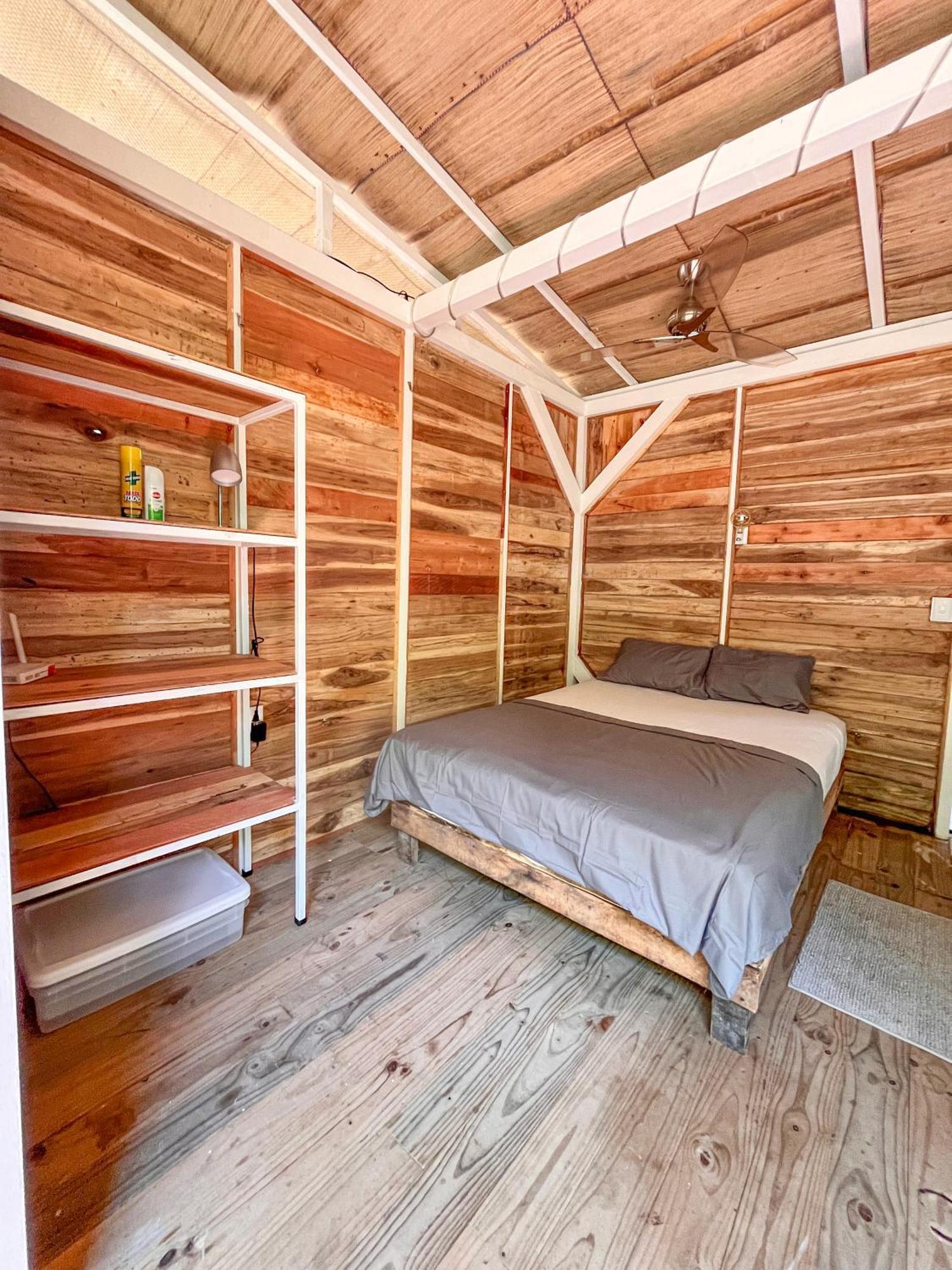הוסטל אוביטה Nomadic Surf Camp מראה חיצוני תמונה